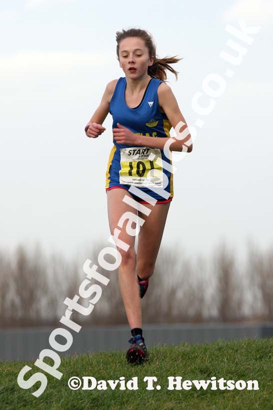 Sophie Burnett (Birtley) under-17 women 3rd North Eastern Cross Country, Champs., Temple Park, South Shields. Photo: David T. Hewitson/Sports for All Pics